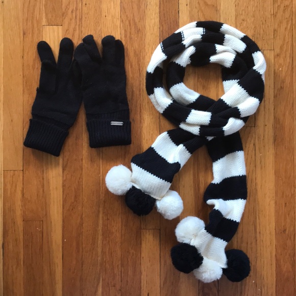 BUNDLE: Steve Madden black gloves & Target scarf - Picture 2 of 13